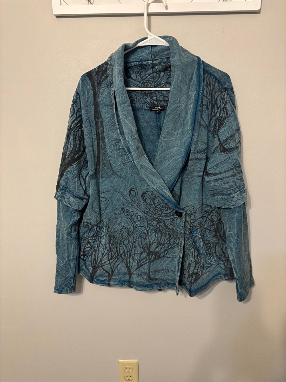 Apu (A people united) Textured Teal boho side button jacket
